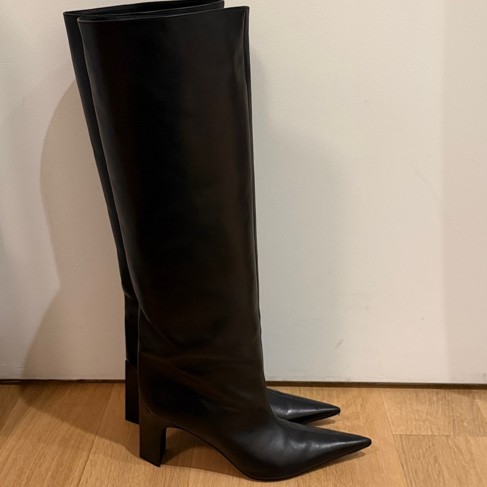 Balenciaga Black Pointed Toe Heeled Boots